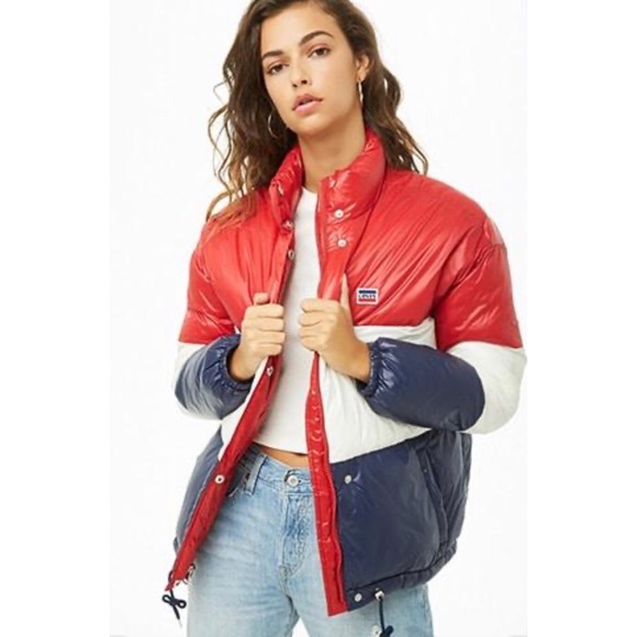 Levi's Jackets & Blazers - Levi's Quilted Puffer Jacket